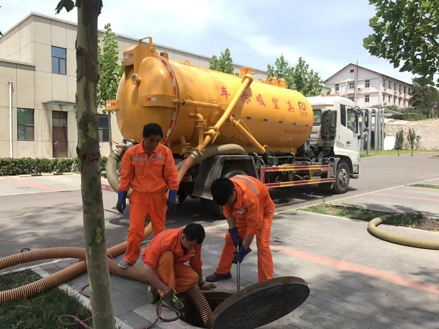 康保化粪池清理与5-8吨吸粪车施工效率分析
